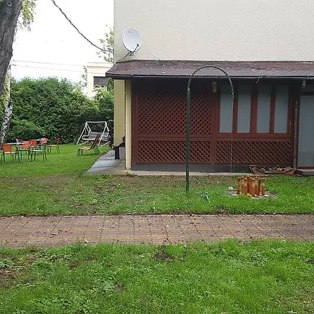 Prázdninový dům - Jr. Poolparty *